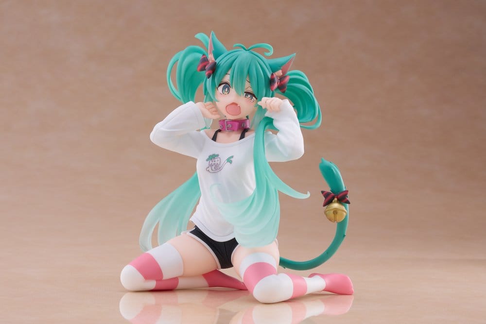 Hatsune Miku Estatua PVC Desktop Cute Figure Hatsune Miku Cat Ear T-Shirt Ver. 13 cm